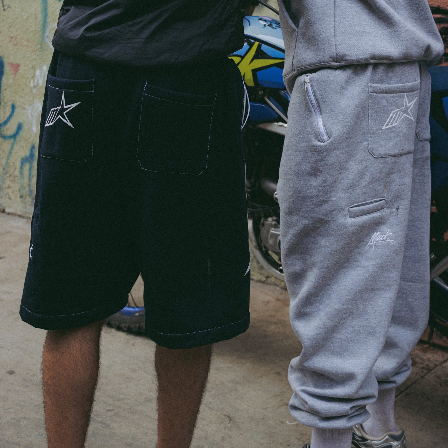 Bermuda Moletom Mackstars Cinza